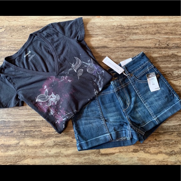 RUE 21 high waisted shorts blue denim size 5/6 NWT - Picture 2 of 7